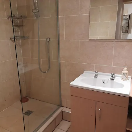 Apartment T2 A Arcachon, Proche Et Centre, Parking Prive, Tv, Wifi, Terrasse - Fr-1-319-506 *