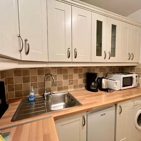 Apartment T2 A Arcachon, Proche Et Centre, Parking Prive, Tv, Wifi, Terrasse - Fr-1-319-506